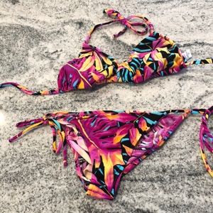 Venus swimwear tropical string bikini DD 10
